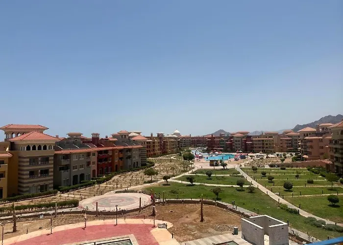 Porto Resort